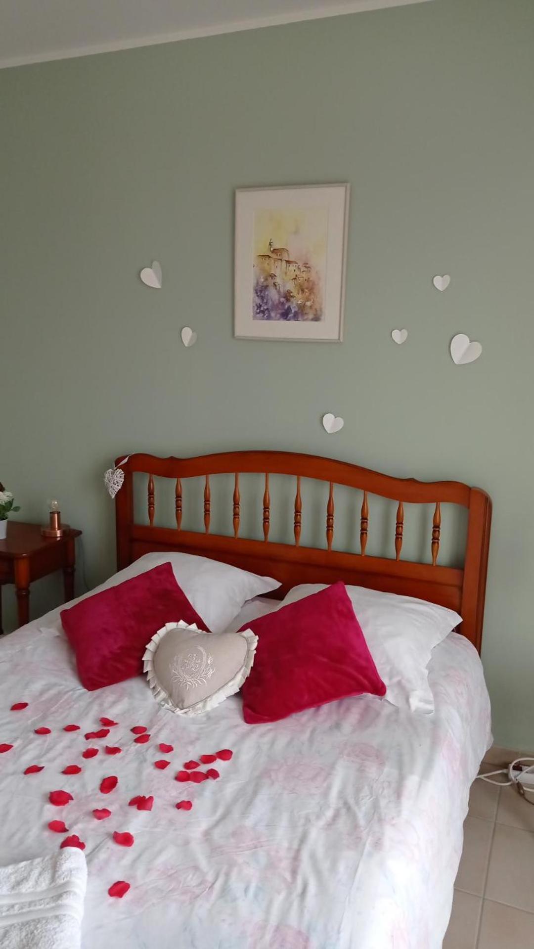 Les Cigales Bed & Breakfast Villelaure Luaran gambar